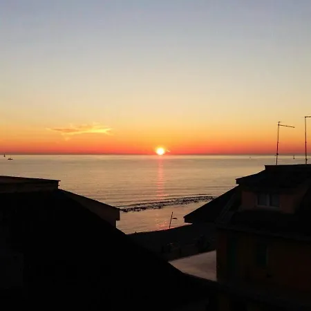 Appartamento Elegant Seafront In - Beach Access