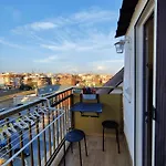Elegant Seafront In - Beach Access Lägenhet Lido di Ostia